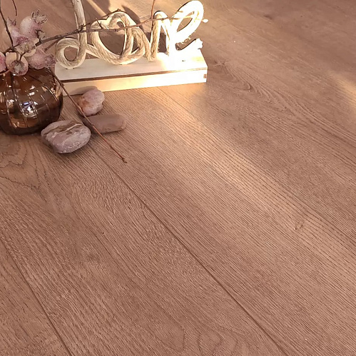 Фото товара виниловый ламинат Stone Floor Дуб Пралине